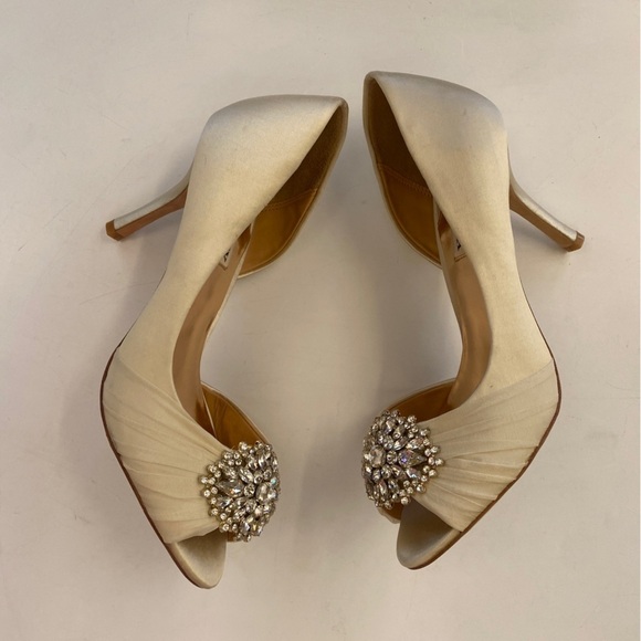 Badgley Mischka || Pearson d'Orsay Pumps Bridal Jeweled Satin Ivory Cream 6.5 - Picture 6 of 11